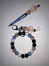 Load image into Gallery viewer, Wristlet/keychain and pen combo set